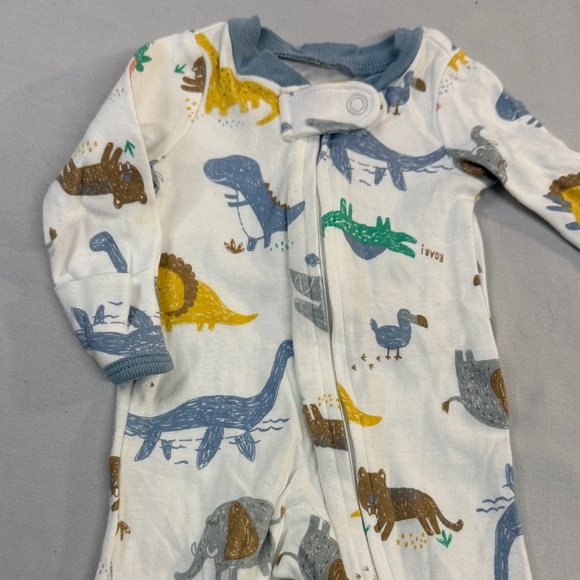 Carter's - Set of 2 Dino Print Footies/Sleepers - Blue and White - Picture 5 of 5